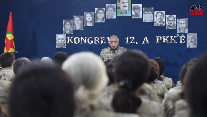 PKK kendini feshetti! Fesih kongresinden dikkat çeken kareler - Resim: 2