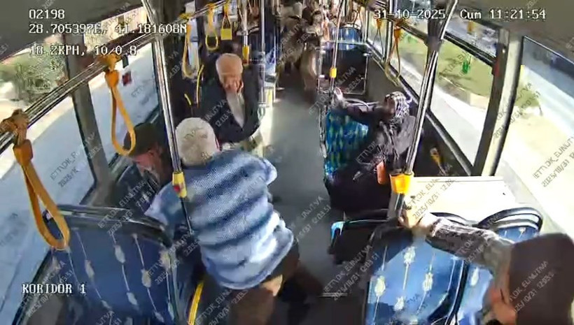 İETT otobüsünde cinayet! Yanına oturan yaşlı adamı bıçakla öldürdü - Resim : 1