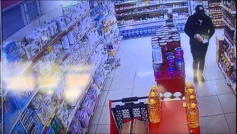 Lüks villalara giren hırsızlar, geceyi geçirip yemek yemişler; 5 gözaltı - Resim: 4