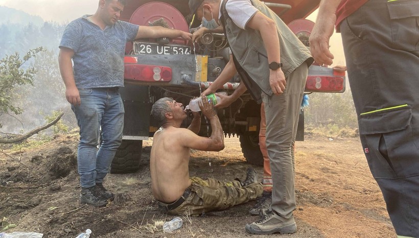 Eskişehir'de çıkan orman yangının yaralanan işçi: Yanıyorum - Resim: 2
