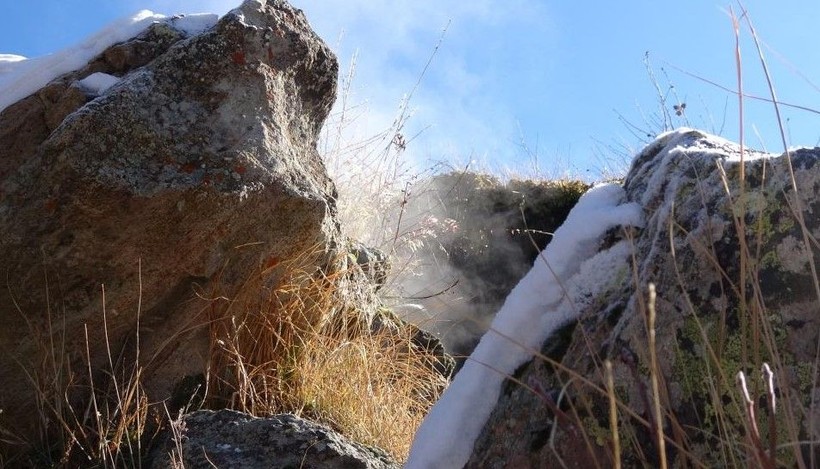 Bitlis'te ilgi çeken doğa olayı: Nemrut'un 'Buhar Bacaları' kışın tekrar aktifleşti - Resim: 1