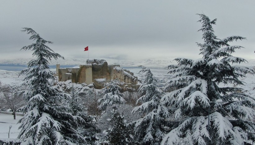Harput'a kar yağdı, ortaya kartpostallık görüntüler çıktı - Resim: 9