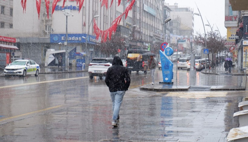 Erzurum'a mayıs ortasında kar yağdı - Resim: 10