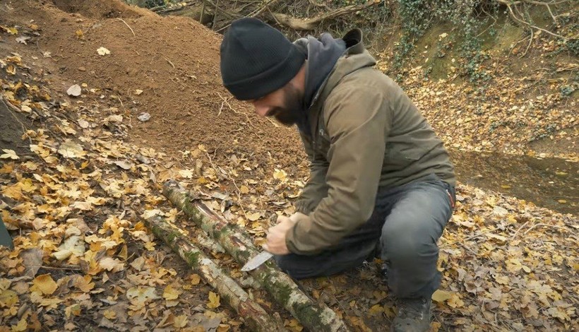 Ormanda geceyi geçirmek için ev yaptı! Milyonlar o anları izlerken hayran kaldı - Resim: 11