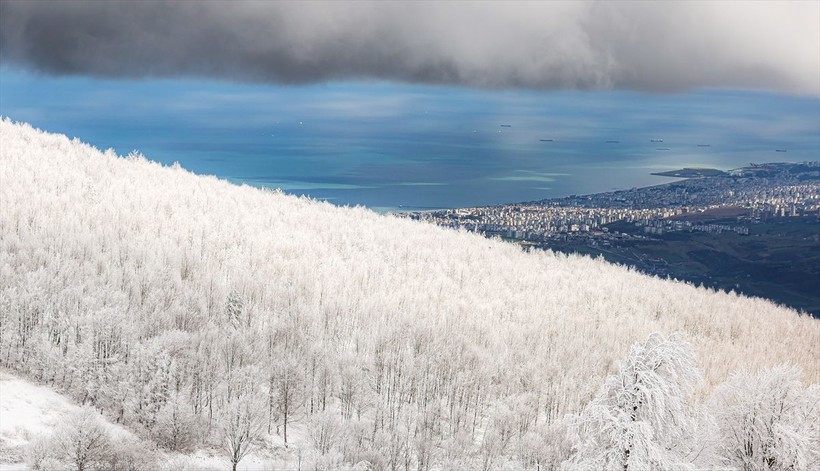Sporseverlerin uğrak yeri! Kocadağ yaylası beyaza büründü ❄️🌨️☃️ Ortaya kartpostallık görüntüler çıktı - Resim: 7