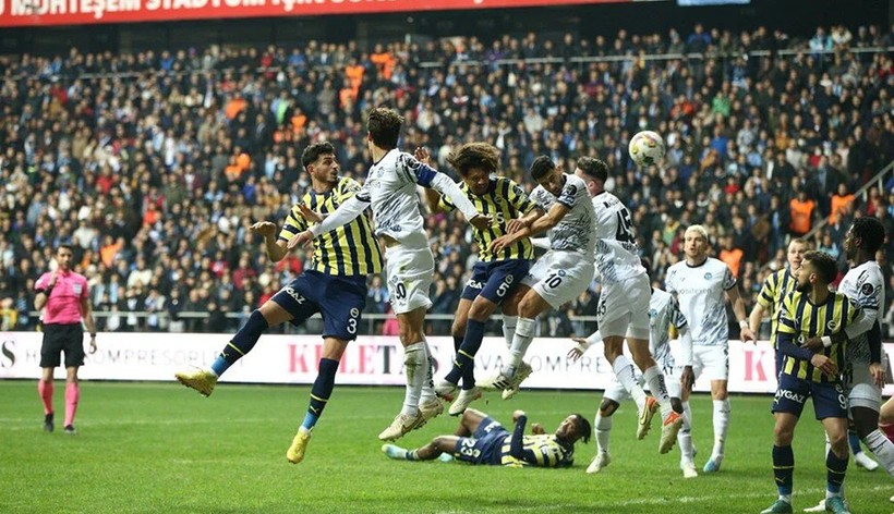 Adana Demirspor Fenerbahçe maçında kazanan çıkmadı - Resim : 1