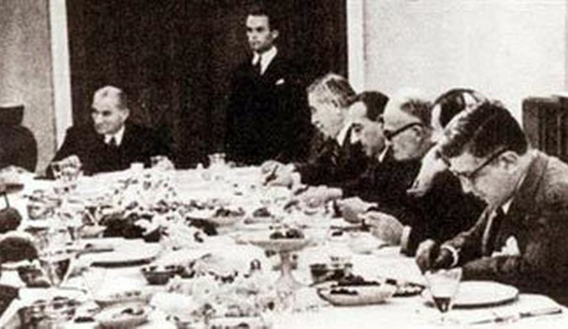 Cumhuriyet'in yüzüncü yılına özel: 100 fotoğrafla Atatürk'ün anıları - Resim: 51