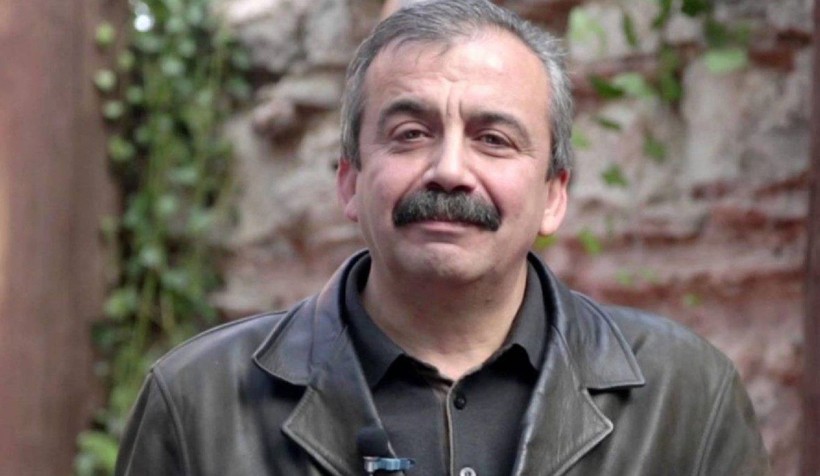 Yönetmen, senarist, yapımcı, oyuncu ve siyasetçi... Sırrı Süreyya Önder kimdir? - Resim: 2
