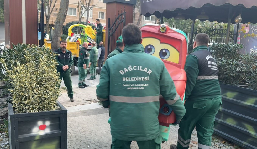 Bağcılar'da Plevne Parkında oynayan 5 çocuk, elektrik akımına kapıldı - Resim : 3