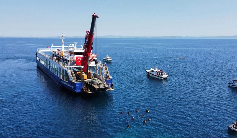 Saros Körfezi'ne tank batırıldı - Resim: 6
