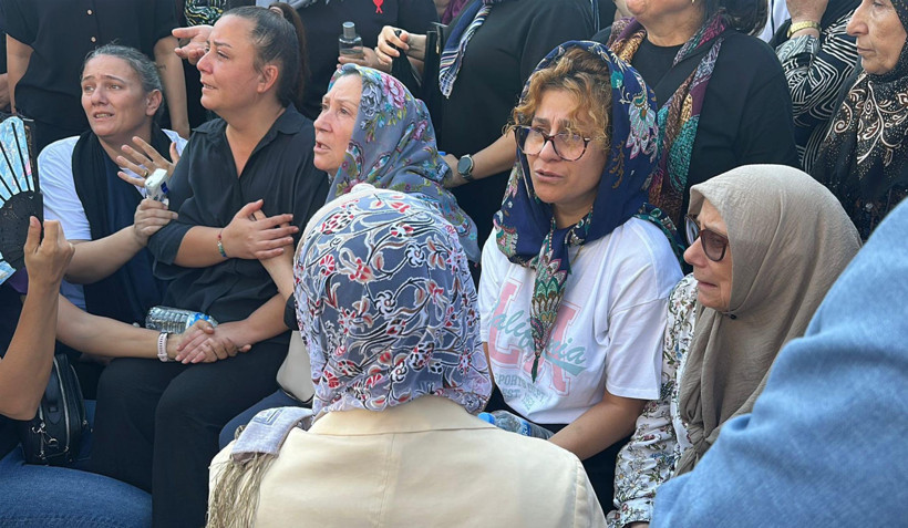Eşi tarafından öldürülen Didem ile oğlu Doruk toprağa verildi - Resim : 2