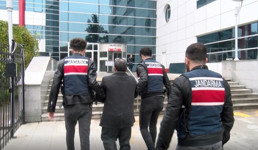 DBP'li ilçe başkanı Zeki Manaz'a PKK operasyonu! Gözaltına alındı - Resim : 2