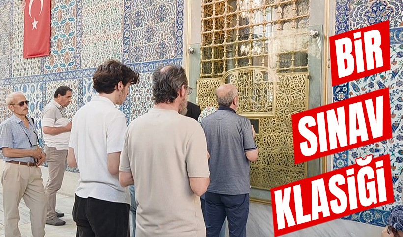 Üniversite sınavı öncesi bir klasik: Adaylar Eyüpsultan'da dua etti