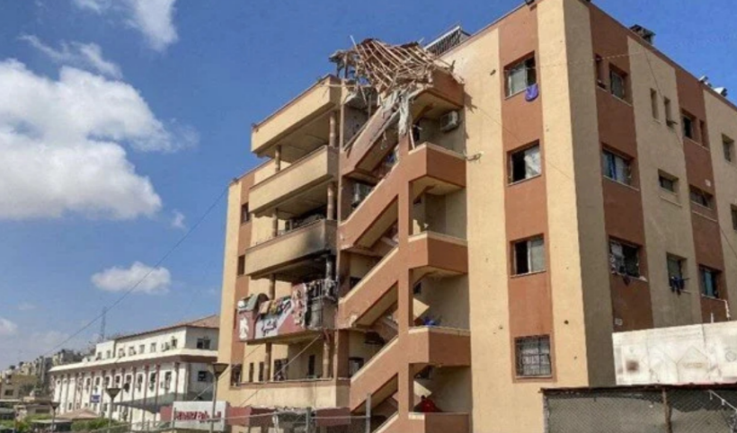 İsrail'in Gazze'deki Nasır Hastanesi'ni vurdu