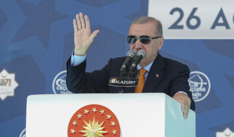 Cumhurbaşkanı Erdoğan Malazgirt Zaferi'nin 954. Yıl Dönümü Kutlama Programı'nda