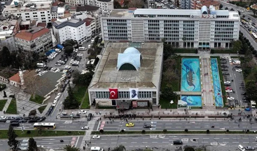 İBB soruşturmasında yeni gelişme! İki isim hakkında kırmızı bülten çıkarıldı