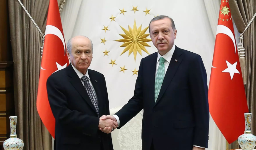 Bahçeli'nin danışmanı Çiçek'ten "yeni paralel yapı" uyarısı: "Erdoğan ve Bahçeli üzerine oyun kuruluyor"