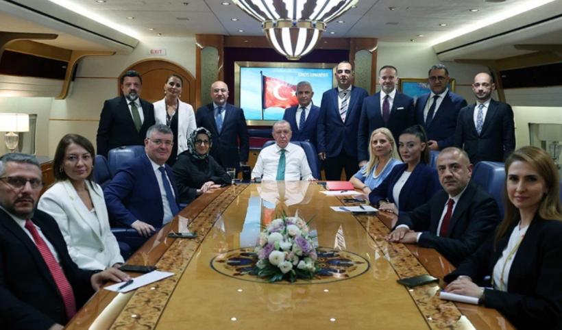 Cumhurbaşkanı Erdoğan'dan Katar dönüşü önemli açıklamalar: "Açık söylüyorum, bunu yapanlar ihanet odaklarına ortak olurlar"
