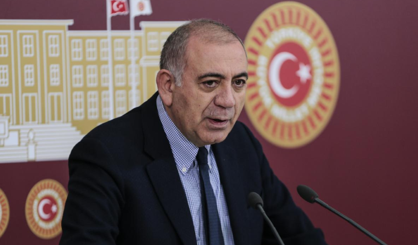 Gürsel Tekin: Bu üçlü çok güçlü, bu üçlü ile uğraşamazsınız