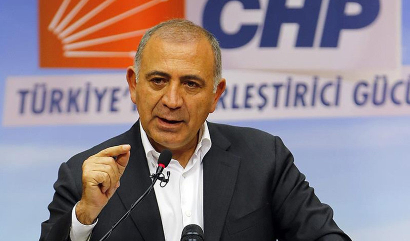 CHP’de Deprem: Gürsel Tekin ve 5 isim partiden atıldı