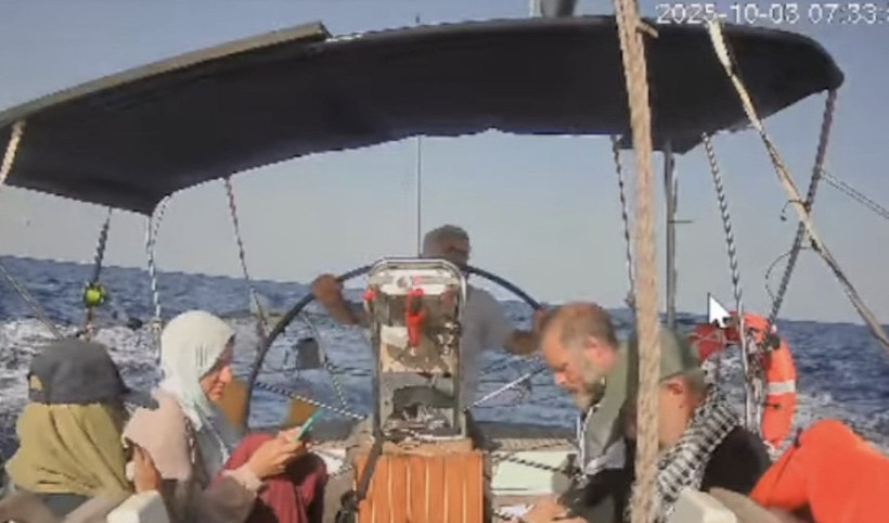 Gazze yolunda tek başına: İsrail, vicdan gemisi Marinette’ye saldırıyor!