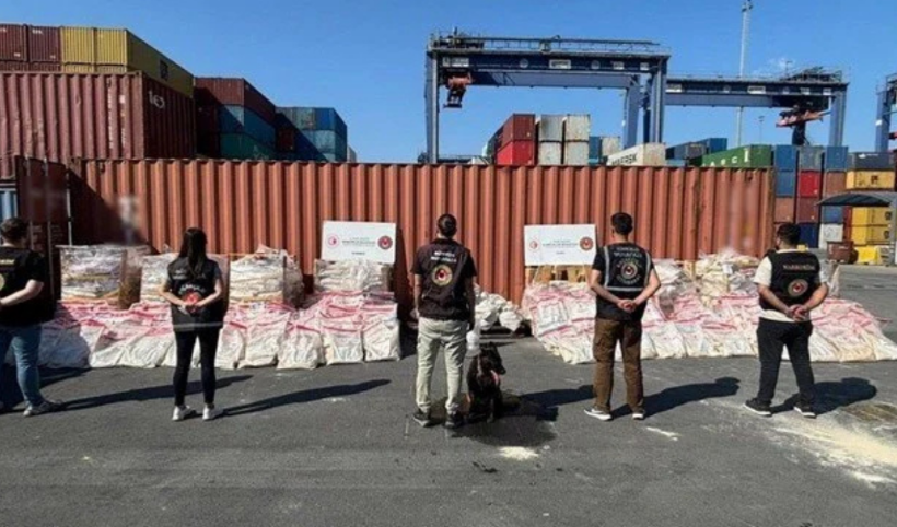 Türkiye ile İspanya'dan ortak operasyon: Fosil ununa emdirilmiş 1,7 ton kokain ele geçirildi