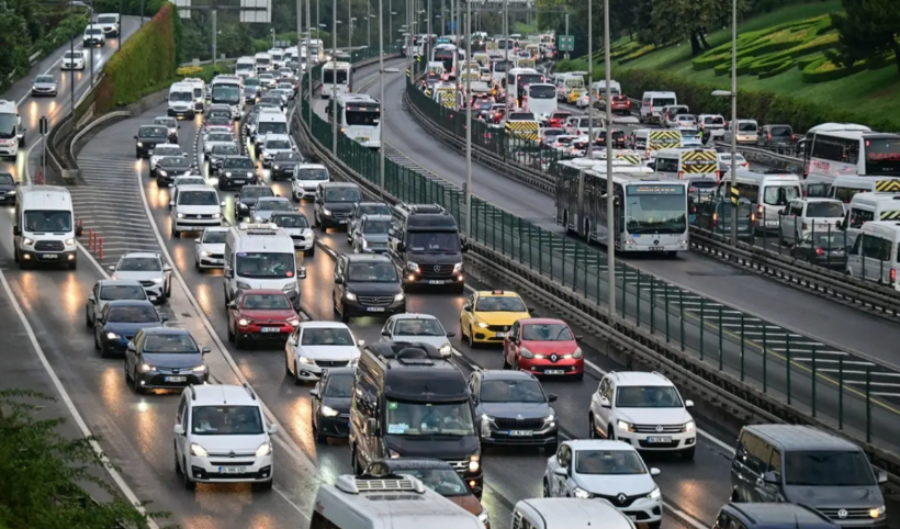 Vatandaşları ilgilendiren karar: Yeni trafik cezalarında uygulama askıya alındı