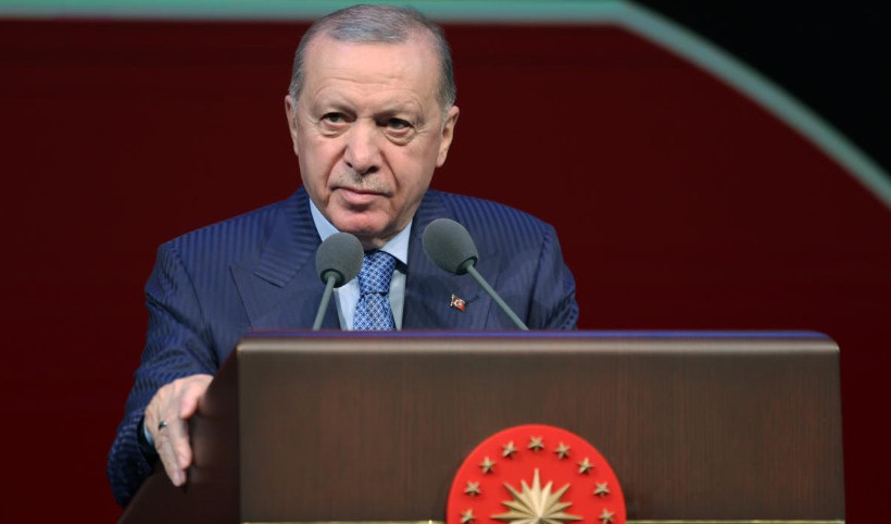 Cumhurbaşkanı Erdoğan: Atatürk'e yönelik hakaretlere karşıyız, milli gün tartışmaları maksatlı