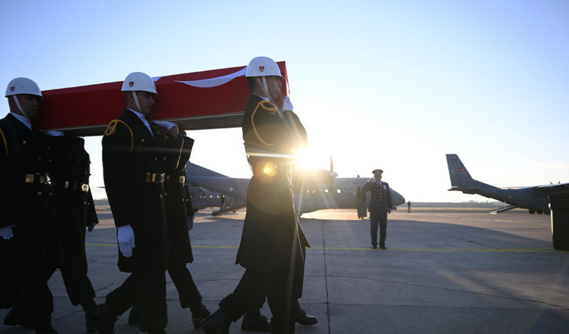 Vatan evlatlarına son görev: Şehitlerimiz memlekete uğurlanıyor