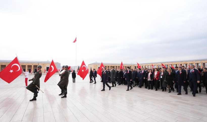 81 ilden gelen öğretmenler Anıtkabir'i ziyaret etti