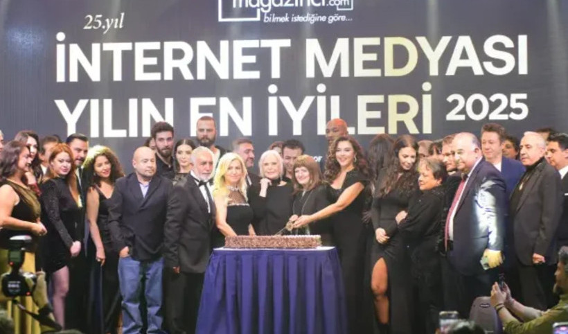 Magazinci.com 25. yıl ödüllerinde unutulmaz gece! Ünlüler, anmalar ve duygu dolu anlar