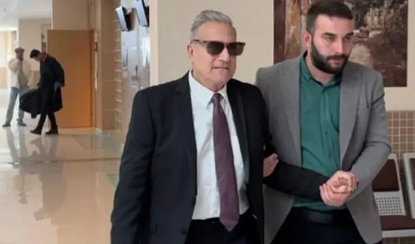 Ece Ronay'la mesajları ifşa olmuştu! Ünlü şovmen Mehmet Ali Erbil'e 'taciz' davasından hapis şoku - Resim: 1