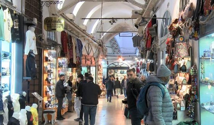 Kapalıçarşı'da deprem hazırlığı! Çatlaklara dolgu yapıldı, zemin sıvılaşmasına müdahale edildi - Resim: 1