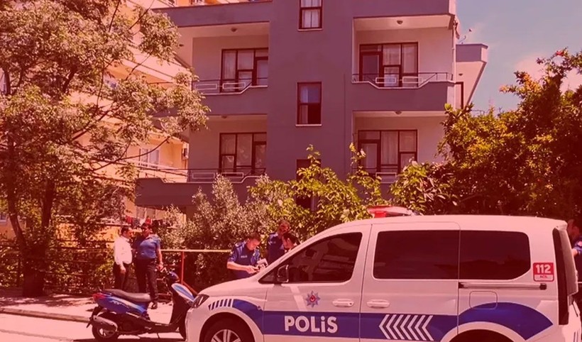 Gardırobun içinden vahşet çıktı! Tüyler ürperten olay komşuların ihbarıyla çözüldü! 70 yaşındaki kadının... - Resim: 1