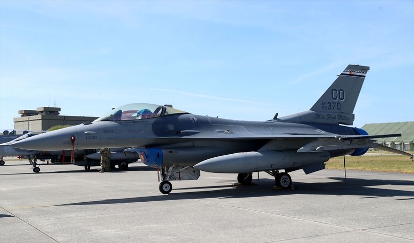 NATO, tarihinin en büyük hava tatbikatı Air Defender 2023'e hazır: Türk Hava Kuvvetlerine ait F-16 uçaklarına ve personeline ilgi çoktu - Resim: 23