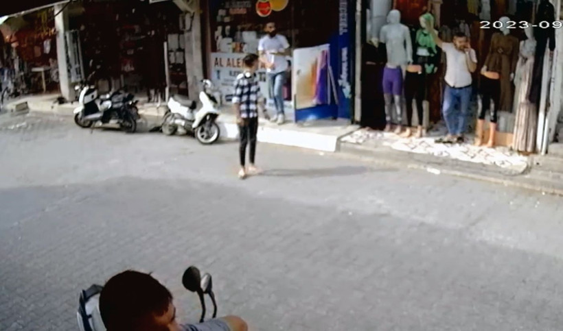 Adana'da haraç cinayeti! Esnafa av tüfeğiyle saldırı kamerada - Resim: 8