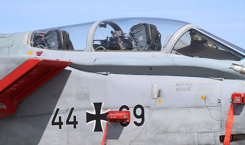 NATO, tarihinin en büyük hava tatbikatı Air Defender 2023'e hazır: Türk Hava Kuvvetlerine ait F-16 uçaklarına ve personeline ilgi çoktu - Resim: 43