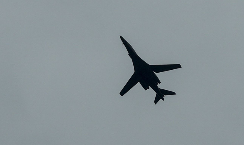 Balkanlarda sıcak saatler! ABD'nin bombardıman uçakları havalandı - Resim: 6