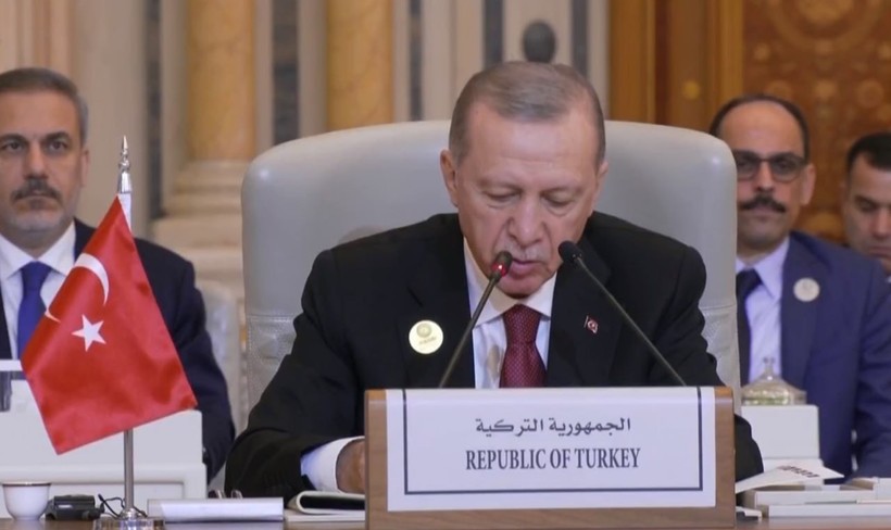 Cumhurbaşkanı Erdoğan Riyad'da dünyaya seslendi! Filistin için garantörlüğe hazırız - Resim : 6