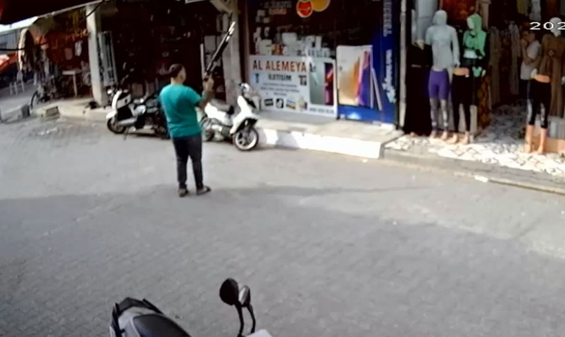 Adana'da haraç cinayeti! Esnafa av tüfeğiyle saldırı kamerada - Resim: 9