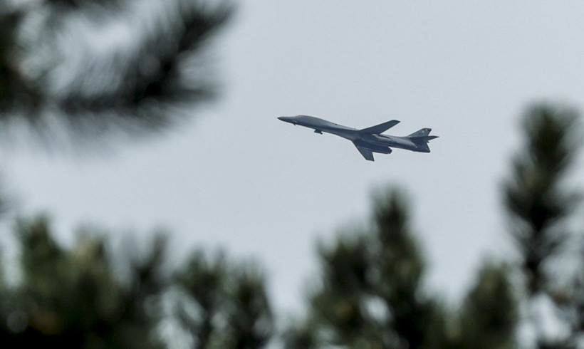 Balkanlarda sıcak saatler! ABD'nin bombardıman uçakları havalandı - Resim: 2