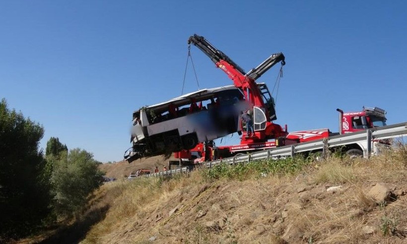 Yozgat'ta 12 kişiyi hayattan koparan kazanın sebebi ortaya çıktı! Otobüs şoförü kalp krizi geçirmiş - Resim: 10