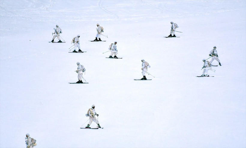 Komandoların Kars'ın karlı dağlarında zorlu eğitimi❄️⛷️🗻 - Resim: 33