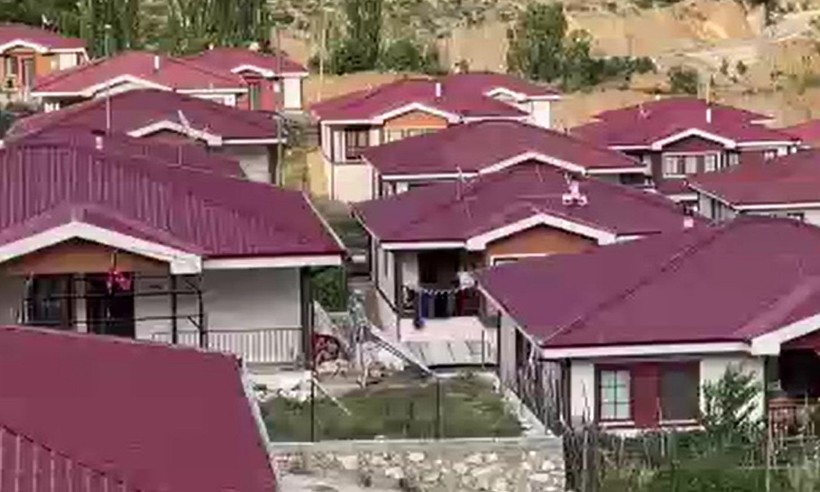 Artvinliler 7. kez taşındıkları yeni ilçelerine alıştılar: Villa tipi evlerimiz oldu - Resim: 4