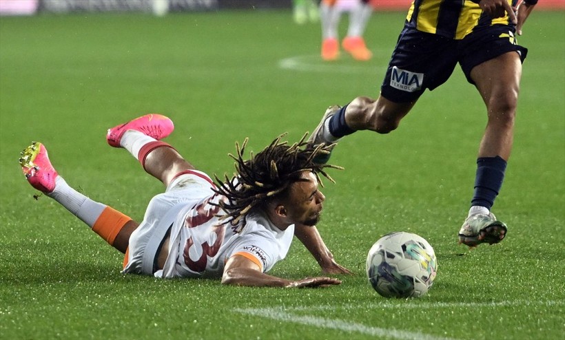 Son dakika Galatasaray haberleri... Galatasaray Ankaragücü'nü 4-1 yendi! Şampiyonluk maçından unutulmaz fotoğraflar - Resim: 28