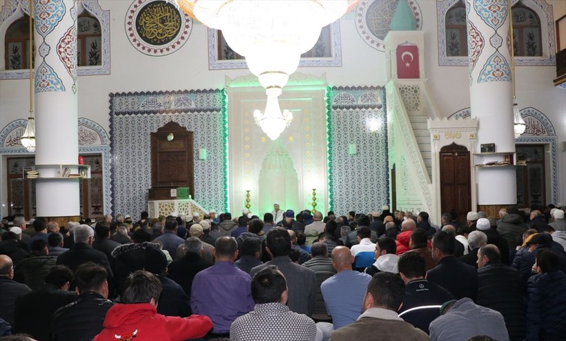 Miraç Kandili yurt genelinde dualarla idrak edildi - Resim: 26