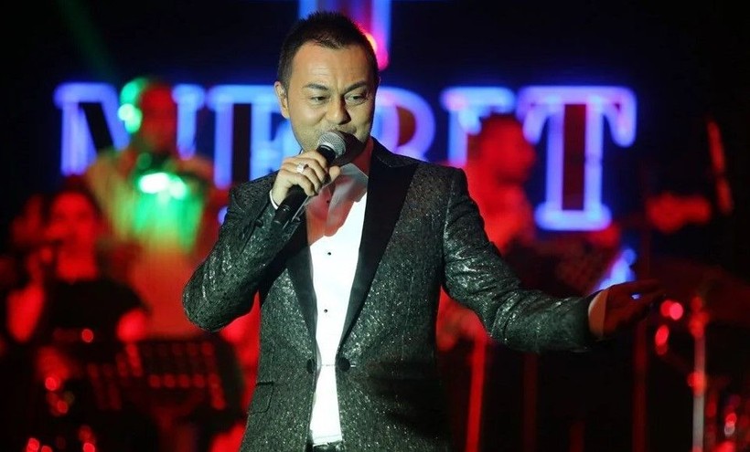 Alişan'ın sunduğu "Alişan ile Hayata Gülümse" adlı programa konuk olan Serdar Ortaç verdiği haberle duygusal anlar yaşattı - Resim: 4