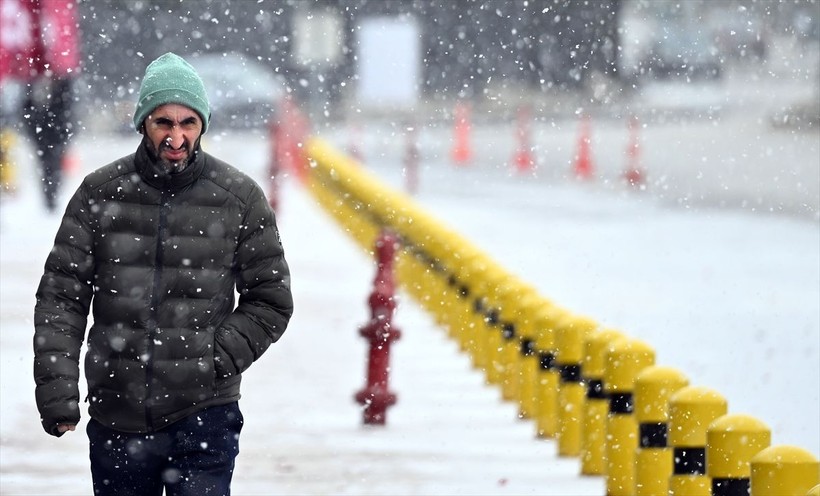 Başkent Ankara beyaz masalı yaşıyor! Yurt genelinden kar manzaraları ❄️☃️🧤 - Resim: 47