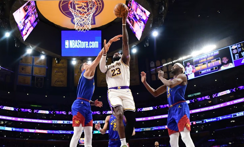 LeBron James NBA'de tarih yazdı! 40 bin sayı barajını geçen ilk oyuncu oldu - Resim : 1