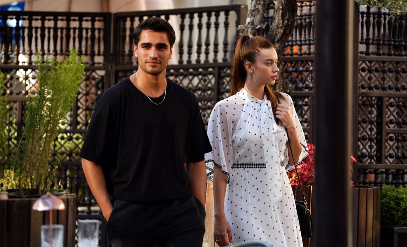 Afra Saraçoğlu ve Mert Ramazan Demir aşkı magazin gündemini sallamaya devam ediyor! Pozlar sonrası eski sevgiliden kritik hamle geldi - Resim: 10